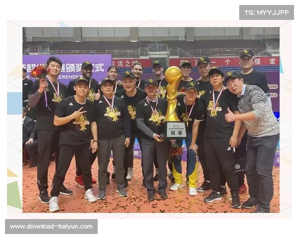 日本花游队引入虚拟现实训练系统助力集体项目决赛备战提升竞技水平